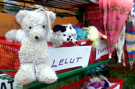 Joulumarkkinoilta löytyi jälleen vaarallisia leluja. Kuvan lelut ovat vaarattomia.