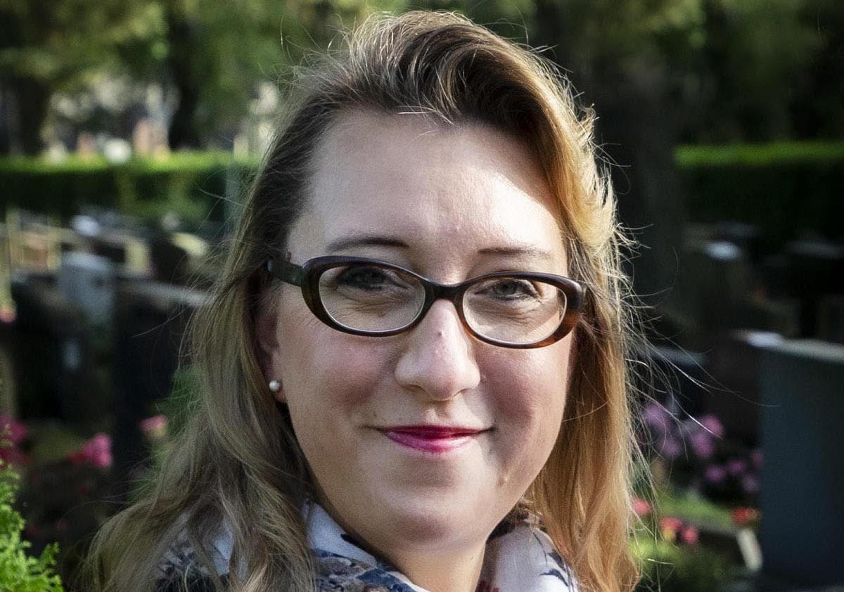 Eija Mansikkamäki neuvoo, että jo eläissään ihmisen pitäisi miettiä, miten hänen lemmikkieläimensä hoidetaan kuoleman jälkeen, tai mitä tehdään niille esineille, joilla on vain tunnearvoa.