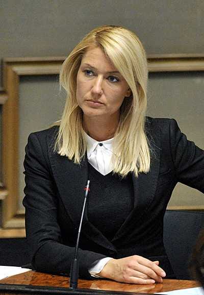 SDP:n kansanedustaja Maria Guzenina-Richardson ajoi itsenäisyyspäivänä roimaa ylinopeutta.