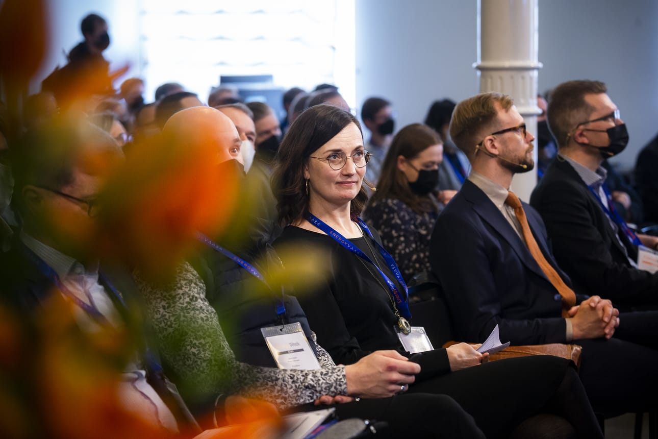 Suomen Tuulivoimayhdistys ry:n toimitusjohtaja Anni Mikkonen osallistui Vaasa EnergyWeek -tapahtumaan sekä keskustelun moderaattorina että puhujana.