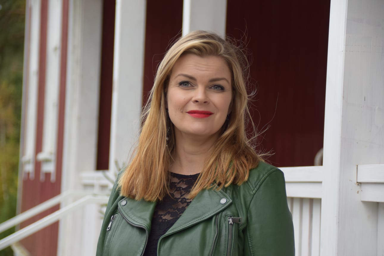 Merikarvialla asuva, Isojoen Vanhastakylästä kotoisin oleva Anna-Kaisa Jaakkola aloittaa Mtk-Etelä-Pohjanmaan uutena toiminnanjohtajana syyskuussa. Kuva: Marjaana Perttula