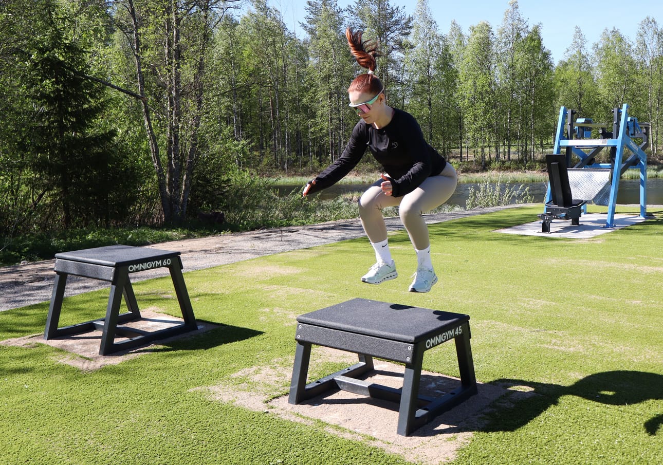 Riikka Voutilainen esittelee, mitä voi tehdä toiminnallisilla laitteilla.