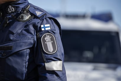 Poliisi tutkii Oulun autoryöstöä nyt myös tapon yrityksenä – väkivaltaista ryöstöä edelsi toinenkin rikos