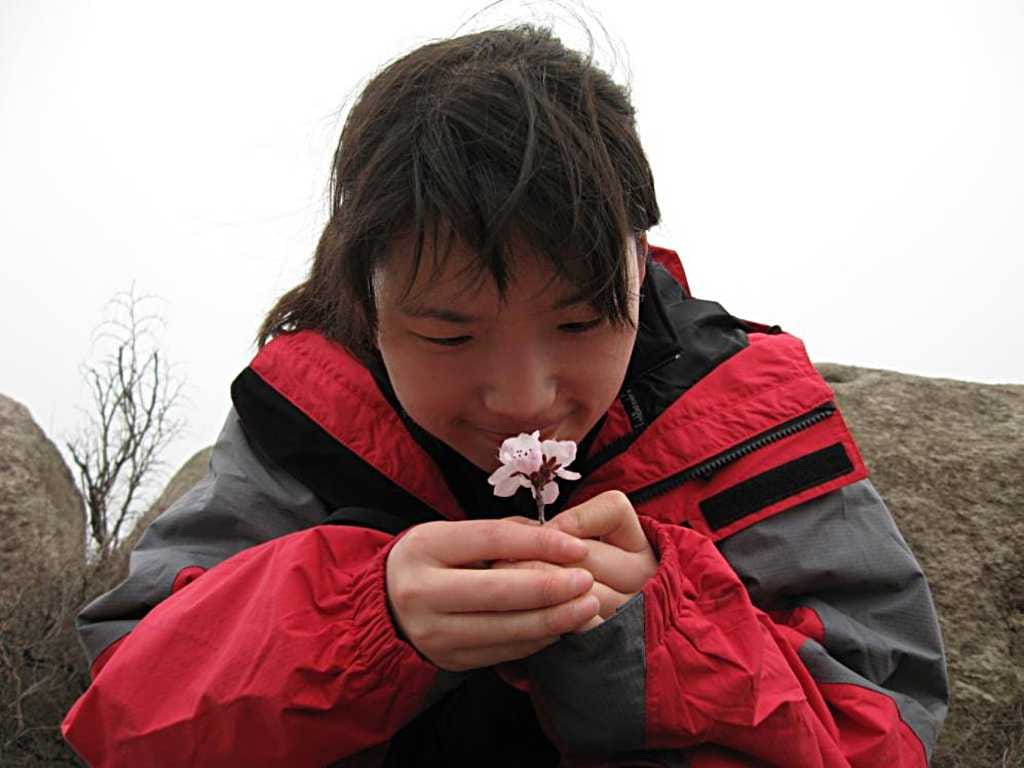Yanwei Liu.