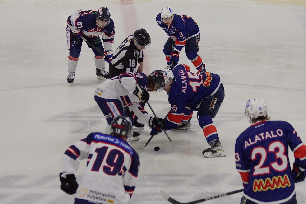 Edellisessä paikallisottelussa viime viikonloppuna ylitorniolaiset voittivat torniolaiset maalein 6–3. Arkistokuva.