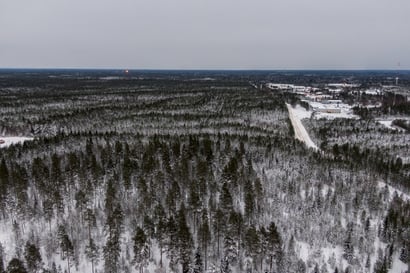 Oulun kaupunki suunnittelee Pyyryväiseen uutta suurteollisuusaluetta – Vihreän teollisuuden tarpeisiin voidaan rakentaa vetyputket ja rautatieyhteys