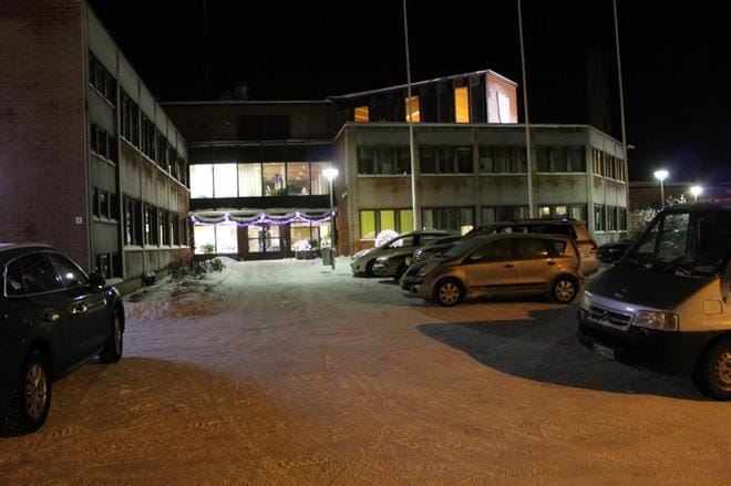 Alavuden kaupunginhallitus esittää kaupunginvaltuustolle, että vuonna 1975 valmistunut nykyinen kaupungintalo purettaisiin. KUVA: REIJO HEIKKILÄ