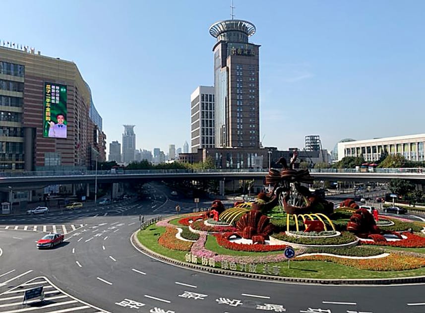 Koko Shanghai on käytännössä kiinni. Marko Karsikko arvioi, että jopa 80 prosenttia kaupungin asukkaista on kotona.