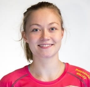 Riikkaliisa Kärkkäinen kuvailee Kuusamoon tuloa hypyksi tuntemattomaan.