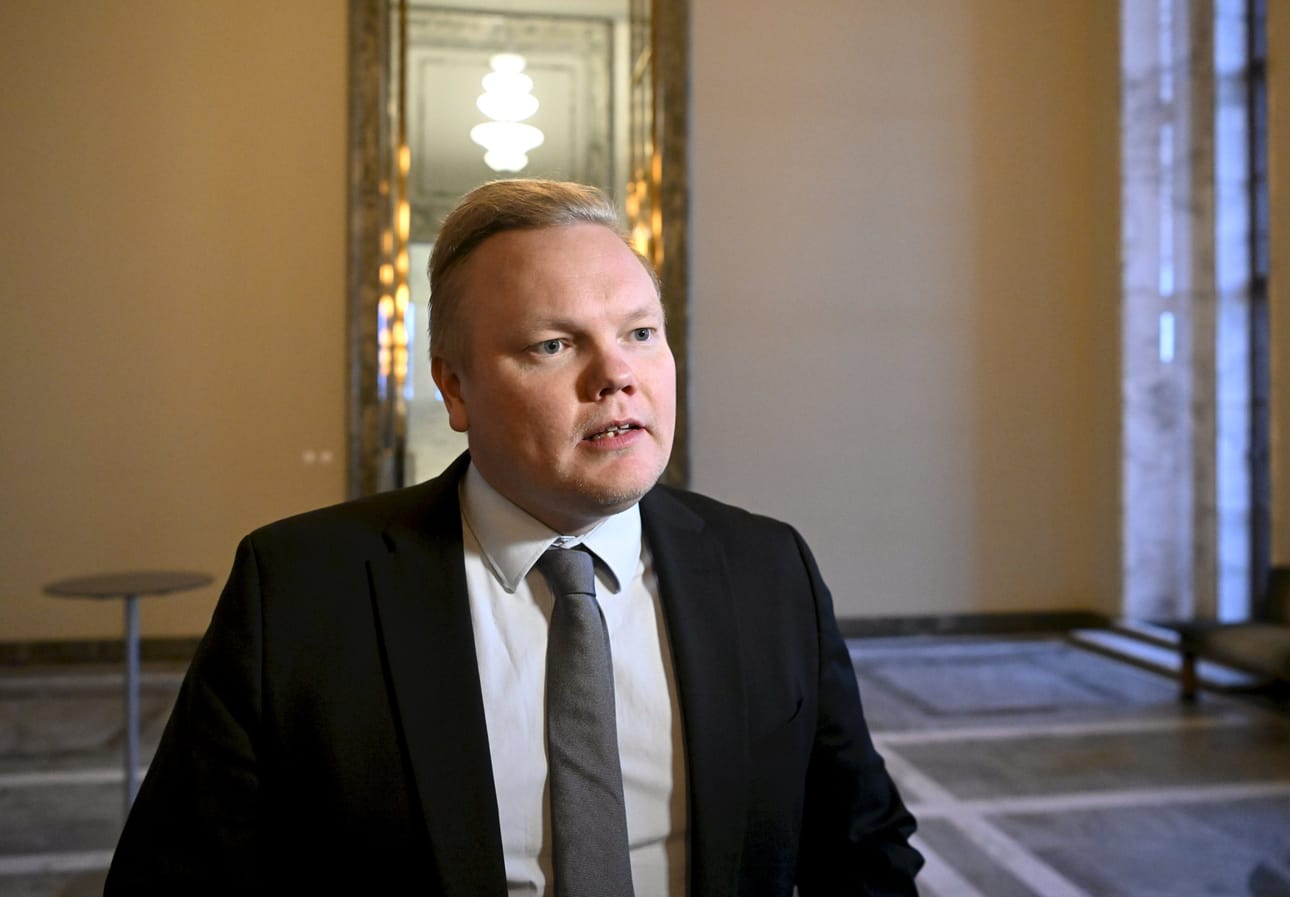 Keskustan eduskuntaryhmän puheenjohtaja Antti Kurvinen ei tavoittele puolueensa puheenjohtajuutta.