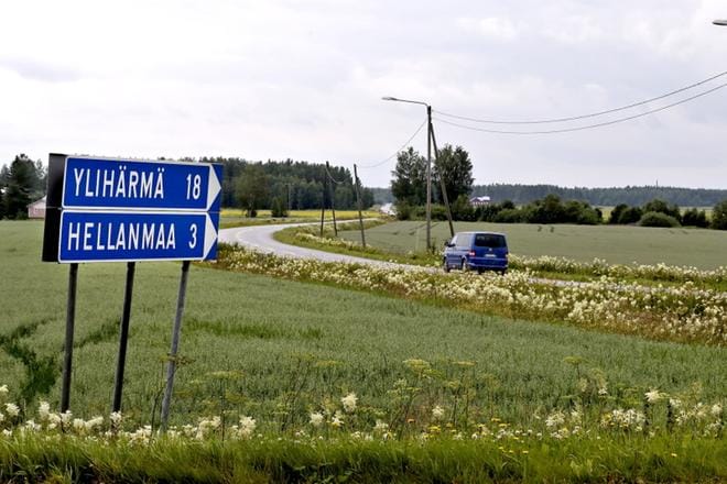 Hellanmaan viemäriverkkohanke Lapualla oli pitkään jäissä eri oikeusasteisiin tehtyjen valitusten takia. Nyt hanke on edennyt taloudellisesti katsottuna jo puoleen väliin. ARKISTOKUVA: HEIKKI HAKANEN