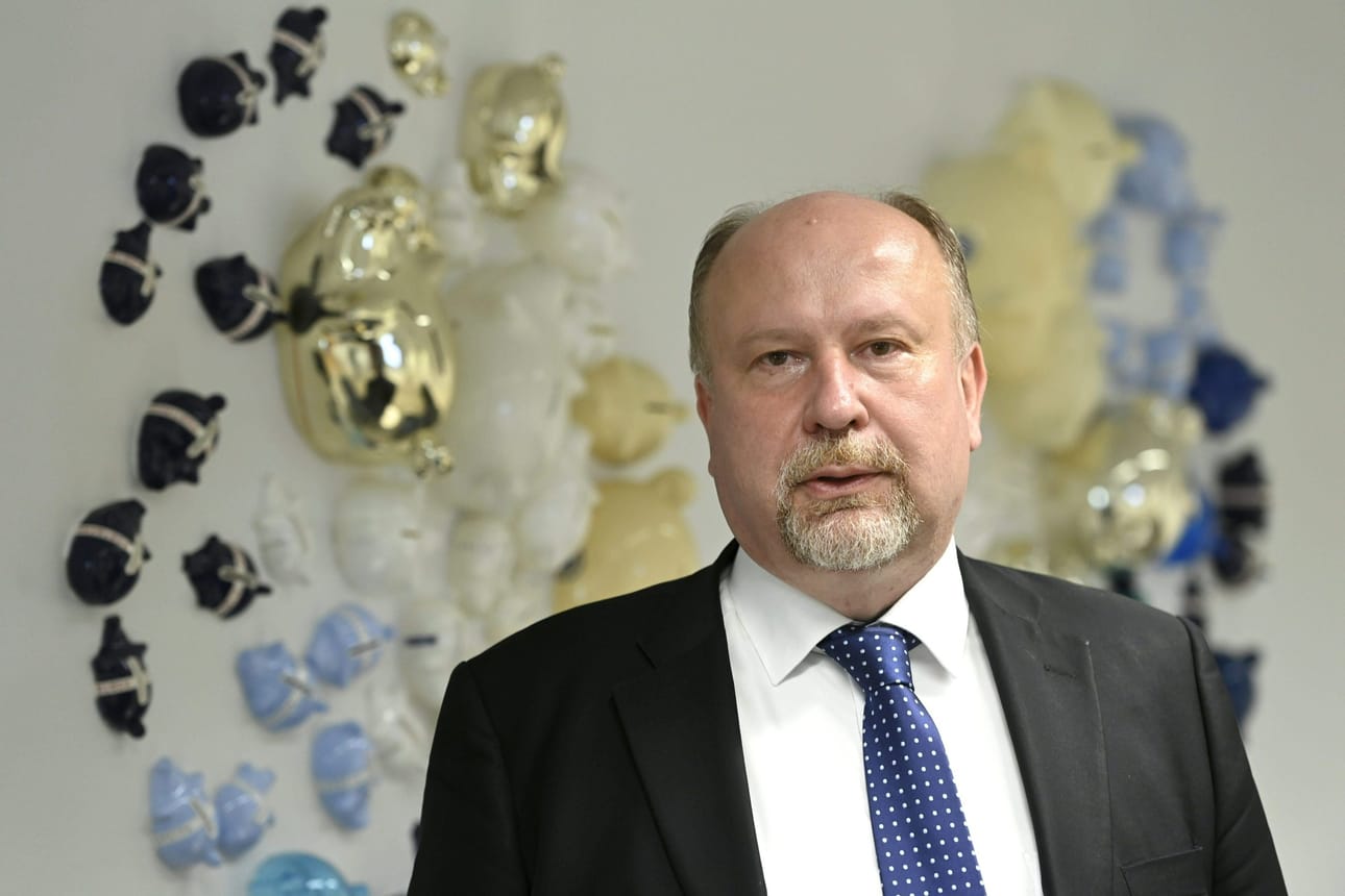 Danske Bankin pääekonomisti Pasi Kuoppamäki arvioi, että Suomen teollisuus kärsii vähitellen kysynnän heikkenemisestä. LEHTIKUVA / Heikki Saukkomaa