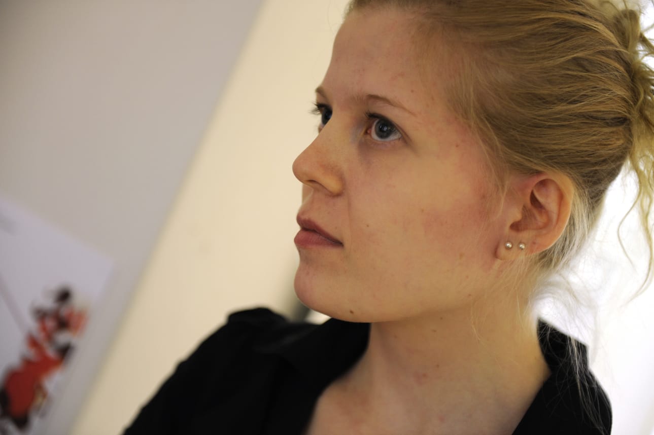 Lotta Nevanperä on oulaistelainen taiteilija, joka on myös Oulaisten Musiikkiviikkojen kumppanuustaiteilija.