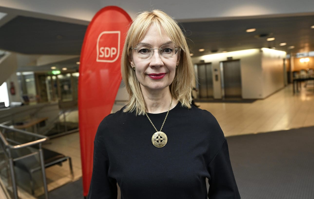 Määräaikaisten työsuhteiden helpottaminen katkaisee jo lähes vuosikymmenten mittaisen hyvän kehityksen työmarkkinoilla, sanoo SDP:n eduskuntaryhmän puheenjohtaja Tytti Tuppurainen.
