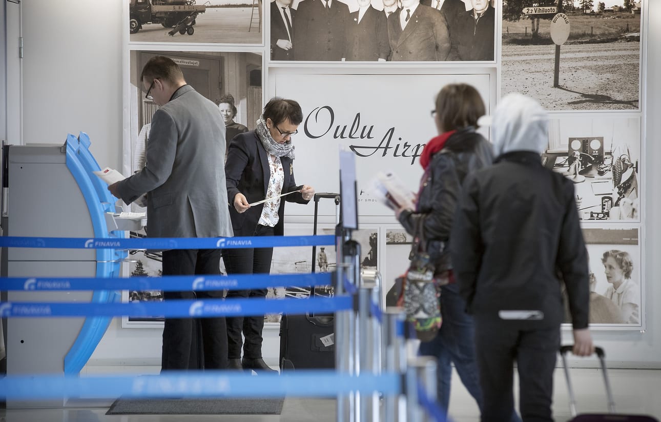 Lentohinnat vaihtelevat nyt entistäkin enemmän. Oulusta lennetään Helsinkiin normaalisti 80–250 eurolla.