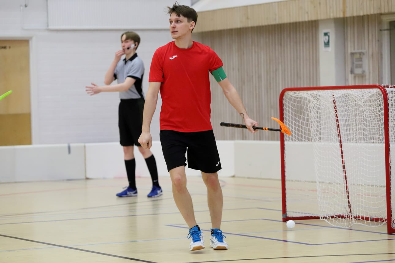 RaaPon kapteeni Riivo Hämäläinen maalasi lauantaina molemmissa otteluissa. Team Tempo II-joukkuetta vastaan hattutemppu täyttyi, kun Hämäläinen laittoi pallon tyhjään maaliin.