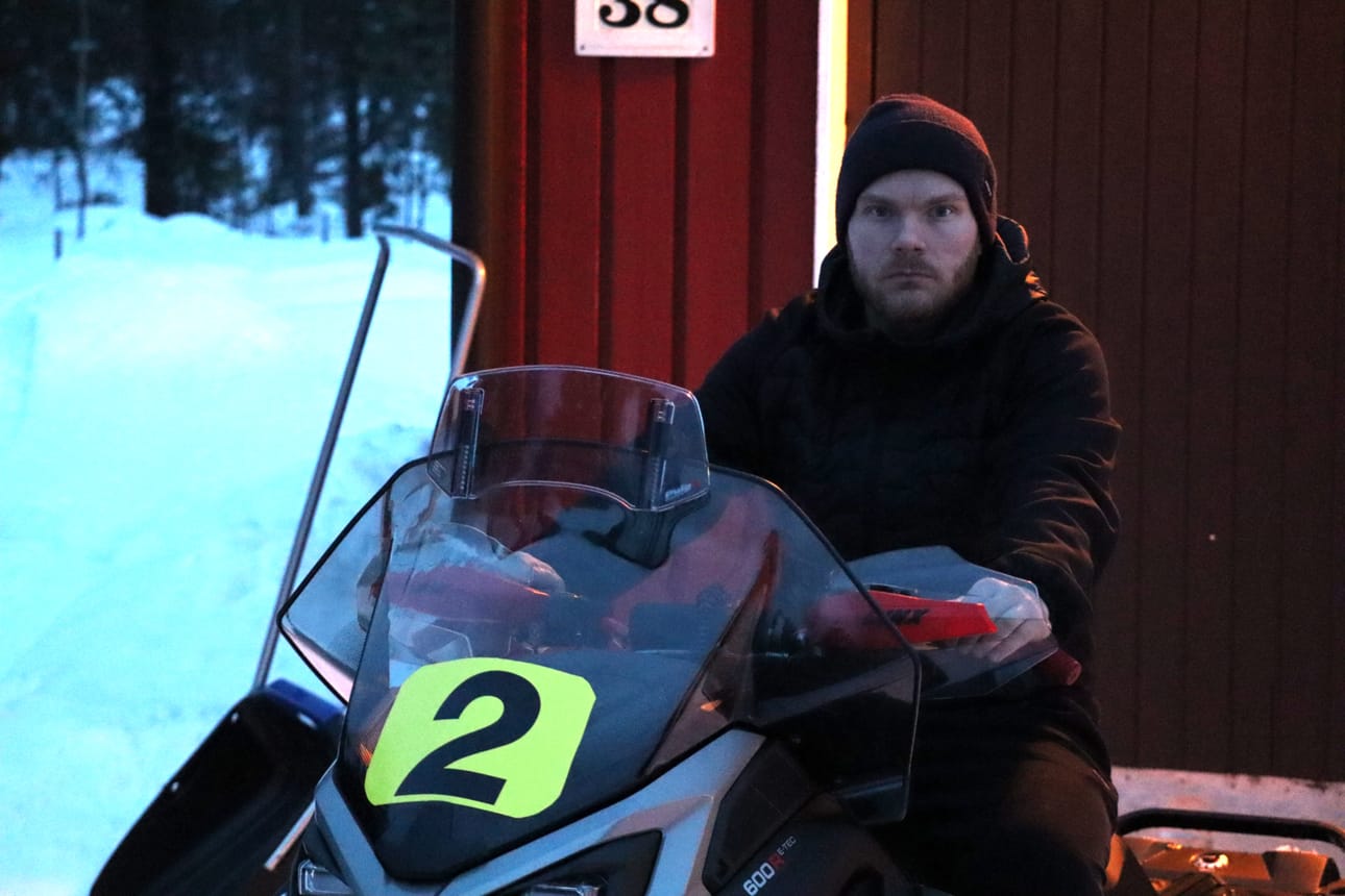 Kuusamolainen moottorikelkkailija Jarkko Tauriainen on tuore Suomen mestari enduron SM Pro -luokassa.