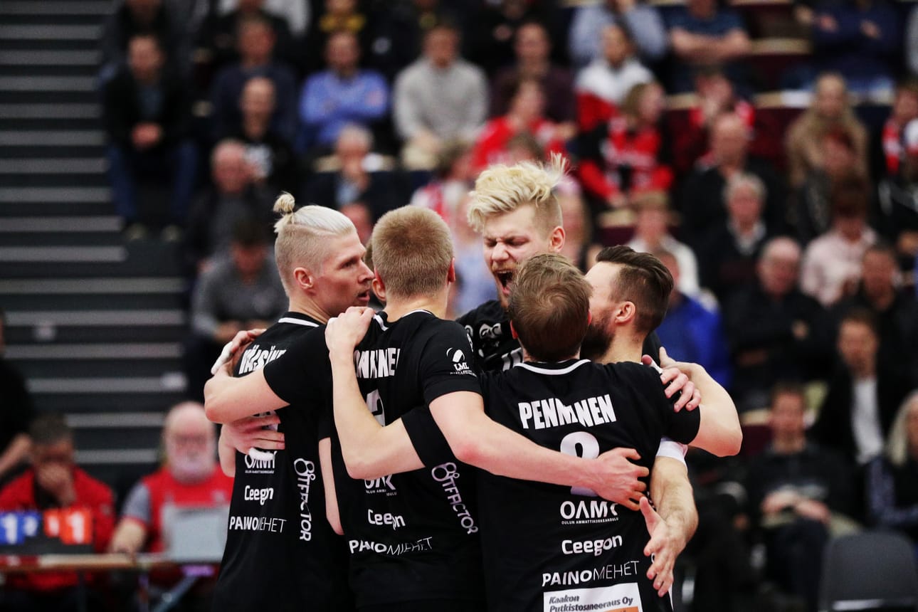 Ettan Markus Väisäsellä, Antti Ronkaisella, Joonas Jokelalla, Eetu Pennasella ja Anssi Hakalalla oli Tampereen keskiviikkoillassa omat hyvät hetkensä. Oululaisjoukkue sai ottelusta lisää uskoa, vaikka tappio tulikin.