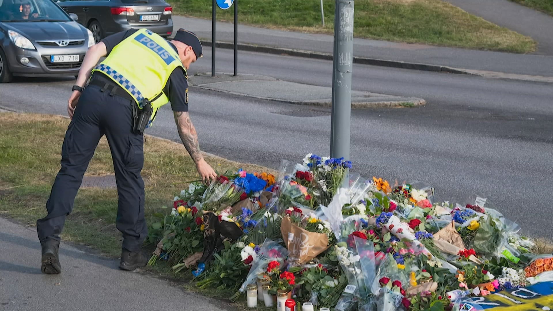Nuoren poliisin elämä loppui luotiin Ruotsissa – ampujaa etsitään ennennäkemättömän kovin keinoin