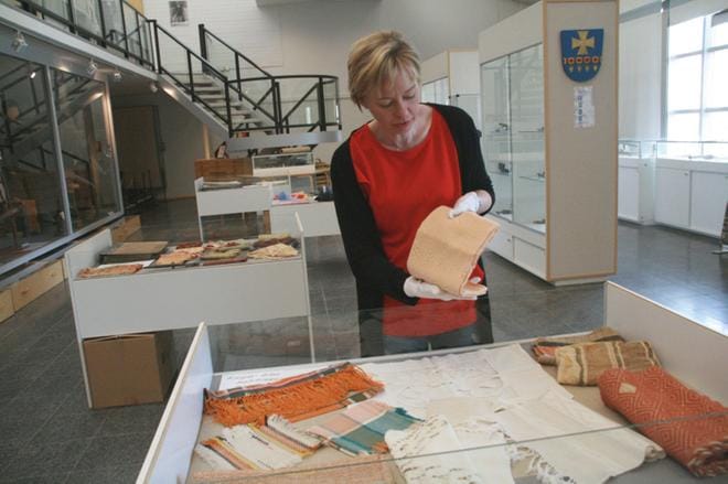 Vielä ehtii kesän museokierrokselle. Puukko- ja tekstiilimuseossa on Lankavan 95-vuotisjuhlanäyttely. Kuva: Outi Rantala
