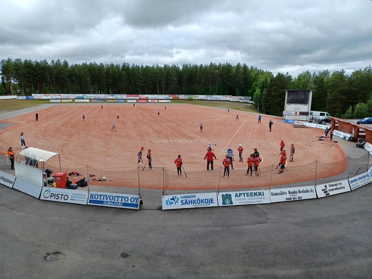 Osa mitalipeleistä pelattiin Koskenkorvan pesäpallostadionilla.