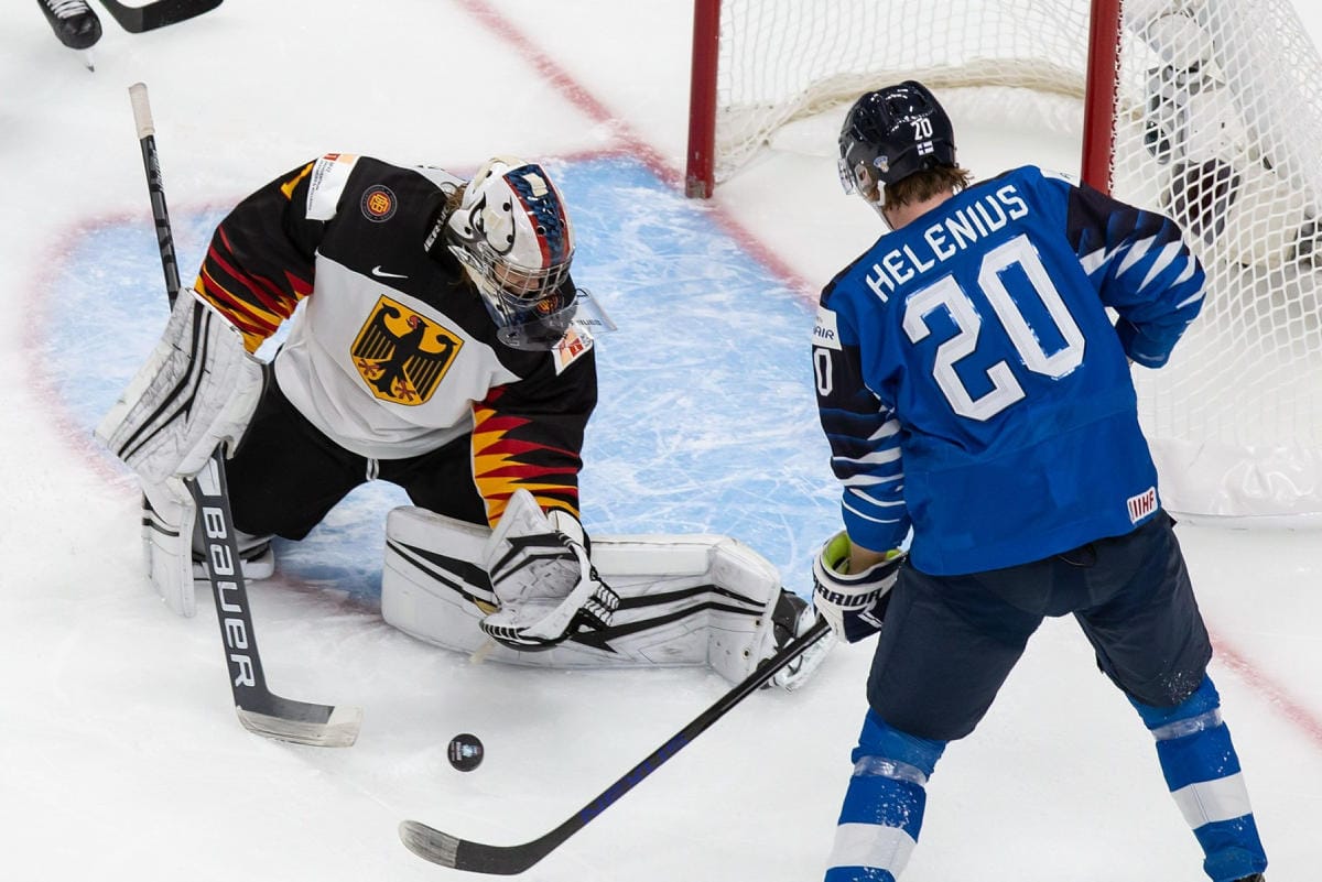 NHL-asiantuntijat ovat veikanneet muun muassa Samuel Heleniusta kisojen yllätyspelaajaksi. LEHTIKUVA/AFP