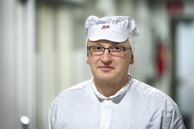 Työt seisahtuvat Atrialla perjantaina. Pääluottamusmies Mauno Lemettisen mukaan poliittiseen mielenilmaukseen osallistuu noin 1200 atrialaista. KUVA: HARRI TOIVOLA