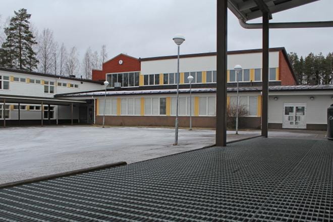 Ähtärin Otsonkoulun nykyinen rakennus purettaneen uuden koulutalon tieltä. Lopullisesti koulurakentamisasia varmistuu joulukuun puolivälissä kaupunginvaltuuston kokouksessa. ARKISTOKUVA: REIJO HEIKKILÄ