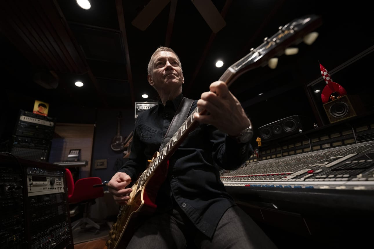 70 vuotta täyttävän Ile Kallion luottokitara on jo pitkään ollut Gibson Les Paul. Kitara pohjautuu vuoden 1959 malliin, jollaista soittivat esimerkiksi Eric Clapton, Peter Green ja Jimmy Page.