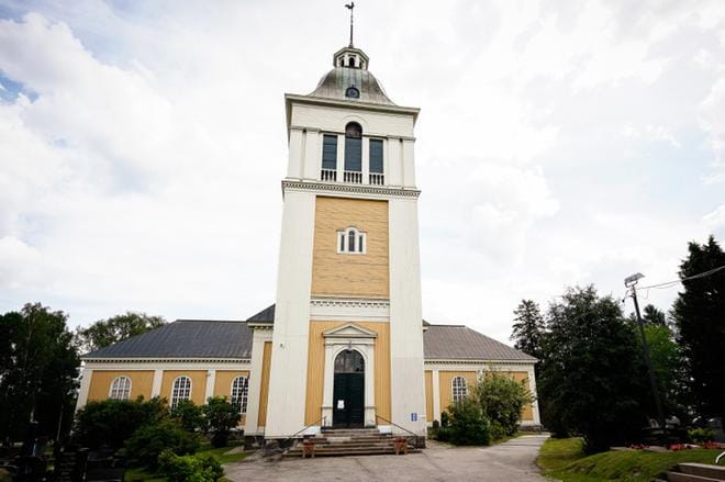 Yli 200-vuotias Laihian puukirkko on kulttuurihistoriallisesti hyvin arvokas. KUVAT: SAMPPA TOIVONEN