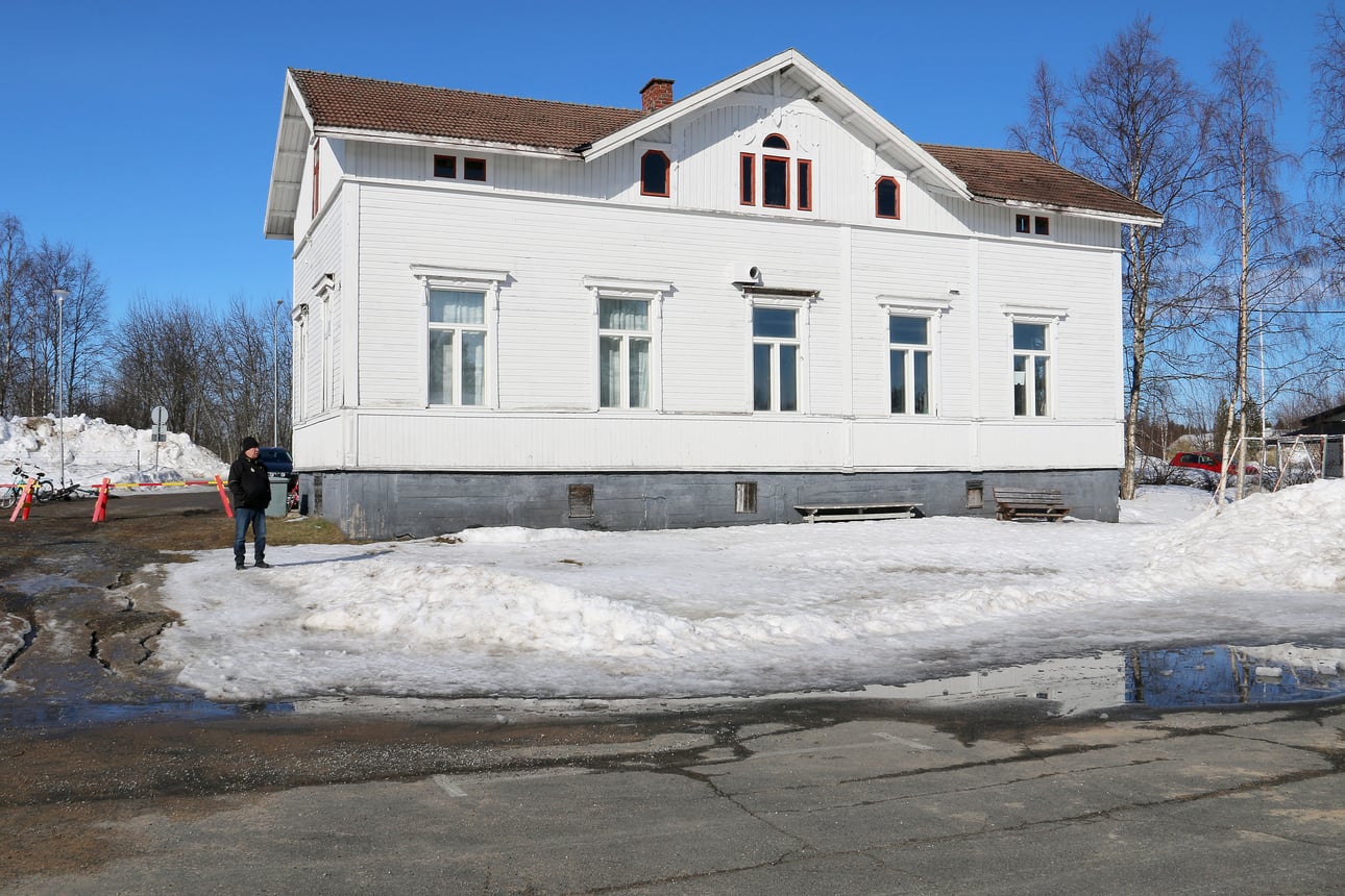 Vanhoja taloja ei puretakaan noin vain: Simo pyytää lausunnon Maksniemen koulujen purkamisesta Tornionlaakson museolta ja Lapin ely-keskukselta