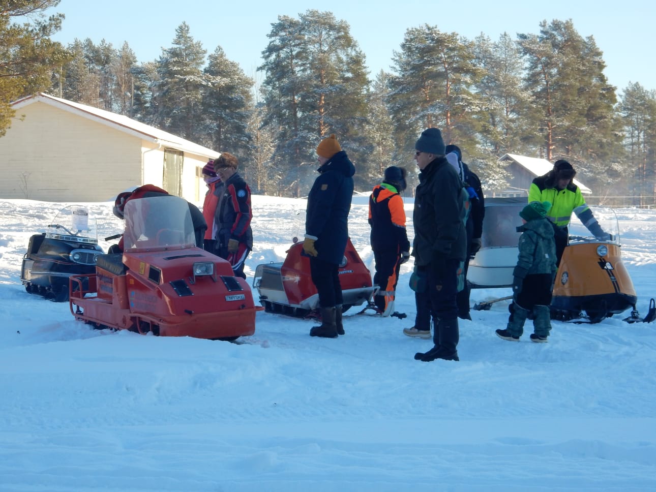 Veteraanimoottorikelkat tulevat taas helmikuussa Oulaisiin. Kerho on mukana helmikuisessa laskiaistapahtumassa.
