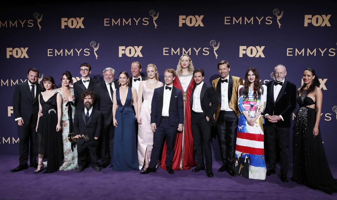 Game of Thrones -tiimi putsasi parhaan draamasarjan palkinnon Emmy-gaalassa.