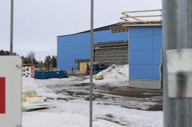 Monitoimihalli on Alajärven lähivuosien suurimpia investointeja. Viime vuonna sille merkittiin kaksi miljoonaa euroa. KUVA: HANNU PUROLA