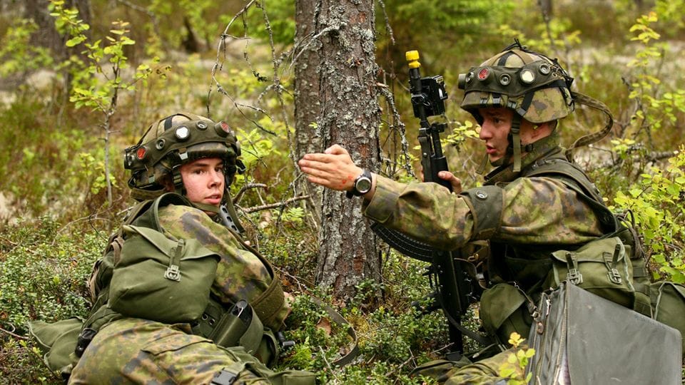 Reserviläisiä ylennettiin itsenäisyyspäivänä.