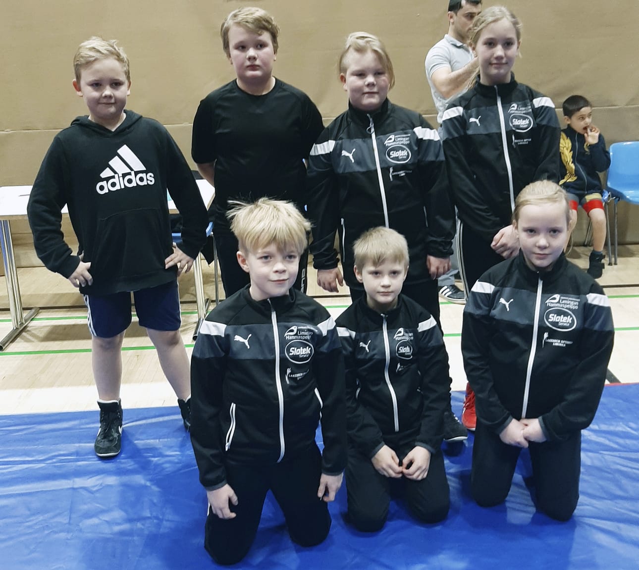 Kuvassa ylhäältä oikealta Iivari Peltoniemi, Oskari Sivonen, Miro Raatikainen, Enni Meripaasi, Aleksi Hosionaho, Atte Similä ja Laura Vanhala.