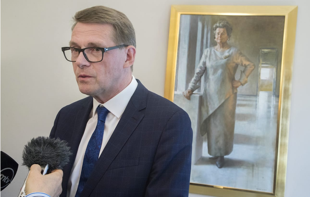 Eduskunnan puhemies Matti Vanhanen jää pian sairauslomalle.